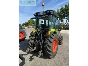 Tractor CLAAS nexos 230 m tradition: foto 3