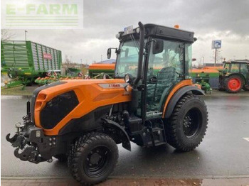 Tractor CLAAS Nexos