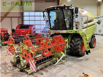 Cosechadora de granos CLAAS Tucano 320