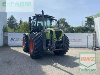 Tractor CLAAS Xerion 3300