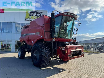 Cosechadora de granos CASE IH