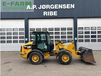 Miniexcavadora CATERPILLAR 906M