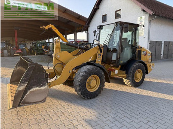 Miniexcavadora CATERPILLAR 906M