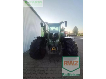 Tractor FENDT 724 Vario