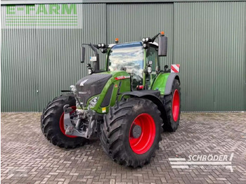 Tractor FENDT 724 Vario