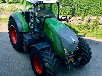 Tractor FENDT 828 Vario