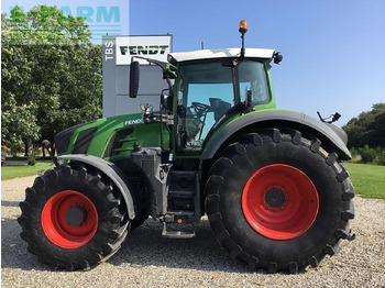 Tractor FENDT 828 Vario
