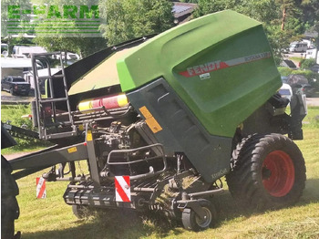 Empacadora de pacas cuadradas FENDT