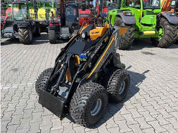 Miniexcavadora GIANT