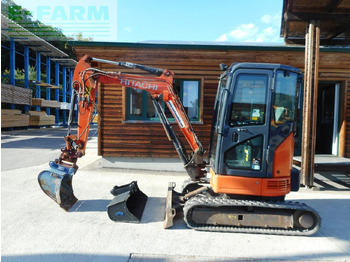Miniexcavadora HITACHI ZX26U-6