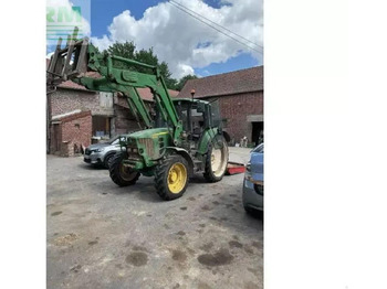 Tractor JOHN DEERE 6230
