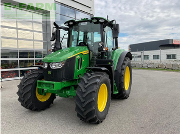 Tractor JOHN DEERE