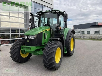 Tractor JOHN DEERE