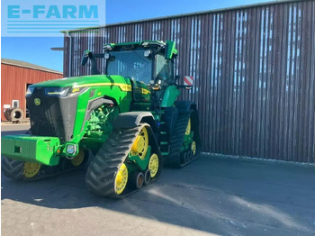 Tractor JOHN DEERE