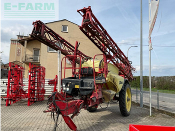 Pulverizador arrastrado KVERNELAND