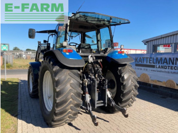 Tractor New Holland m 135: foto 4