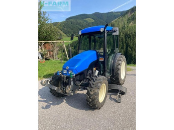 Tractor NEW HOLLAND