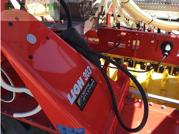 Sembradora Pöttinger aerosem 3002 add + lion 303: foto 3