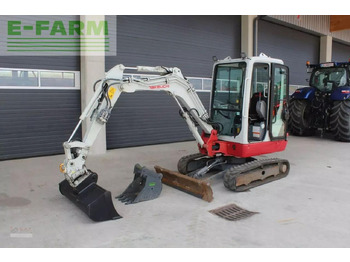 Miniexcavadora TAKEUCHI
