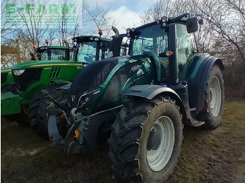 Tractor VALTRA T174