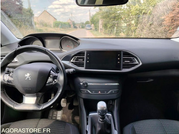 Coche PEUGEOT 308 SW 1.2i PURETECH - 2019 - 68 590 KM: foto 5