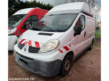 Furgón RENAULT Trafic 2.0