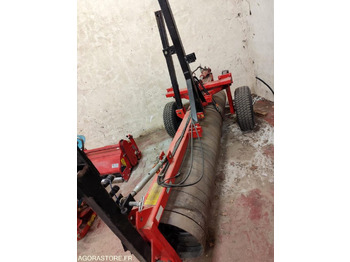 Leasing para  ROULEAU QUIVOGNE RSR 300 TRES PEU SERVI ANNEE 2003 ROULEAU QUIVOGNE RSR 300 TRES PEU SERVI ANNEE 2003: foto 2