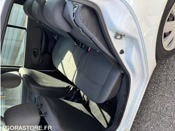 Coche Renault CLIO 2: foto 5