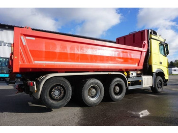 Camión volquete Mercedes-Benz Arocs: foto 5