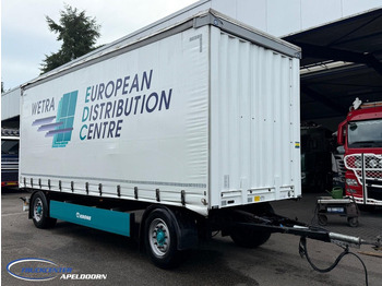 Remolque con toldo KRONE