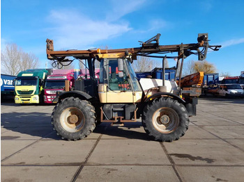 Tractor JCB