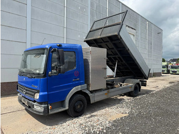 Camión volquete MERCEDES-BENZ Atego 815
