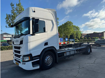 Camión portacontenedore/ Intercambiable SCANIA R 410