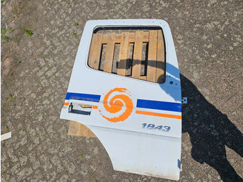 Puerta y piezas MERCEDES-BENZ Actros