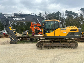 Excavadora de cadenas VOLVO EC220D