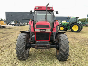 Tractor 1990 CASE INTERNATIONAL 5130 ALL-WHEEL DRIVE FARM TRACTOR: foto 2 Tractor 1990 CASE INTERNATIONAL 5130 ALL-WHEEL DRIVE FARM TRACTOR: foto 2