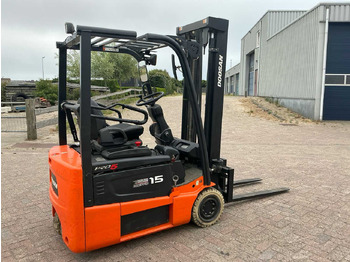 Carretilla elevadora 2010 DOOSAN B15T-5 FORKLIFT: foto 5 Carretilla elevadora 2010 DOOSAN B15T-5 FORKLIFT: foto 5