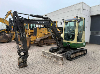 Excavadora VOLVO EC35D