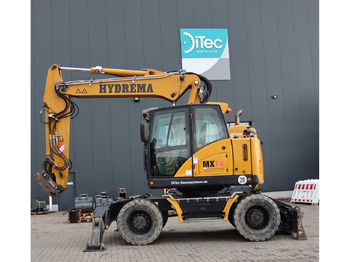 Retroexcavadora HYDREMA