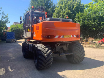 Excavadora de ruedas Hitachi ZX 160W: foto 4