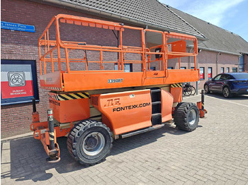 Plataforma elevadora JLG