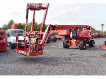 Plataforma elevadora JLG