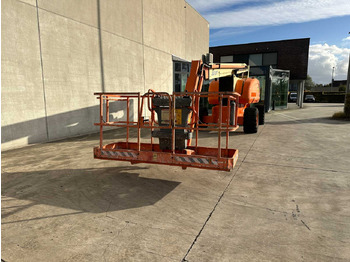 Plataforma elevadora JLG - 800AJ - TELESCOPE - ARTICULATED ARM: foto 2 Plataforma elevadora JLG - 800AJ - TELESCOPE - ARTICULATED ARM: foto 2