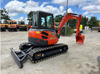 Excavadora de cadenas Kubota KX155-3: foto 4