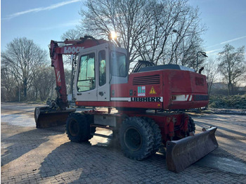 Excavadora de ruedas Liebherr A902: foto 3