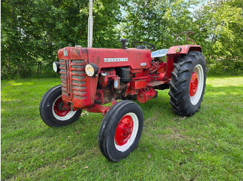 Tractor McCORMICK