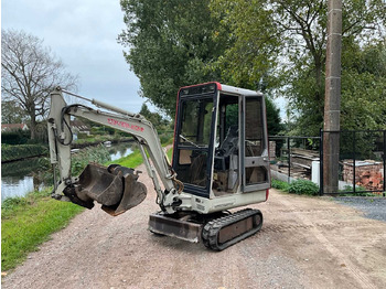 Miniexcavadora TAKEUCHI