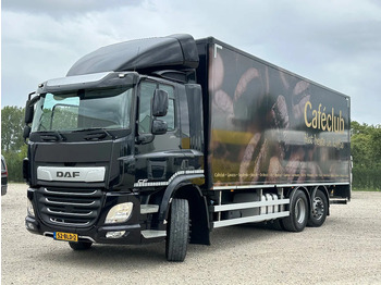 Camión caja cerrada DAF CF 320
