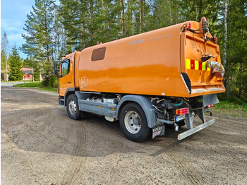 Barredora vial Bucher Cityfant 60 MB Atego: foto 4