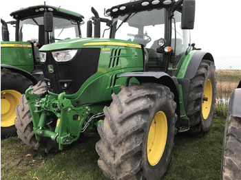 Tractor JOHN DEERE 6215R